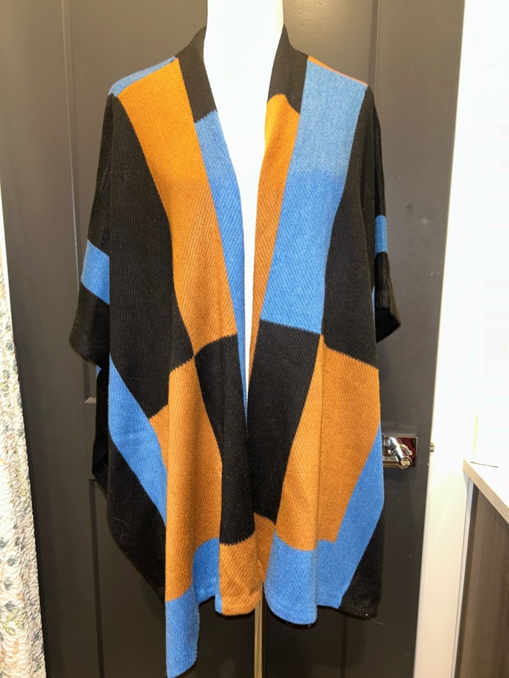 White House Black Market one size Colorblock wrap Ruana Sweater Blue black Brown